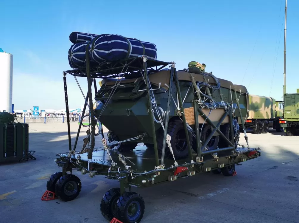 多图｜空降步兵战车、自行迫榴炮……“空降利刃”集中亮相长春航展-第5张图片-