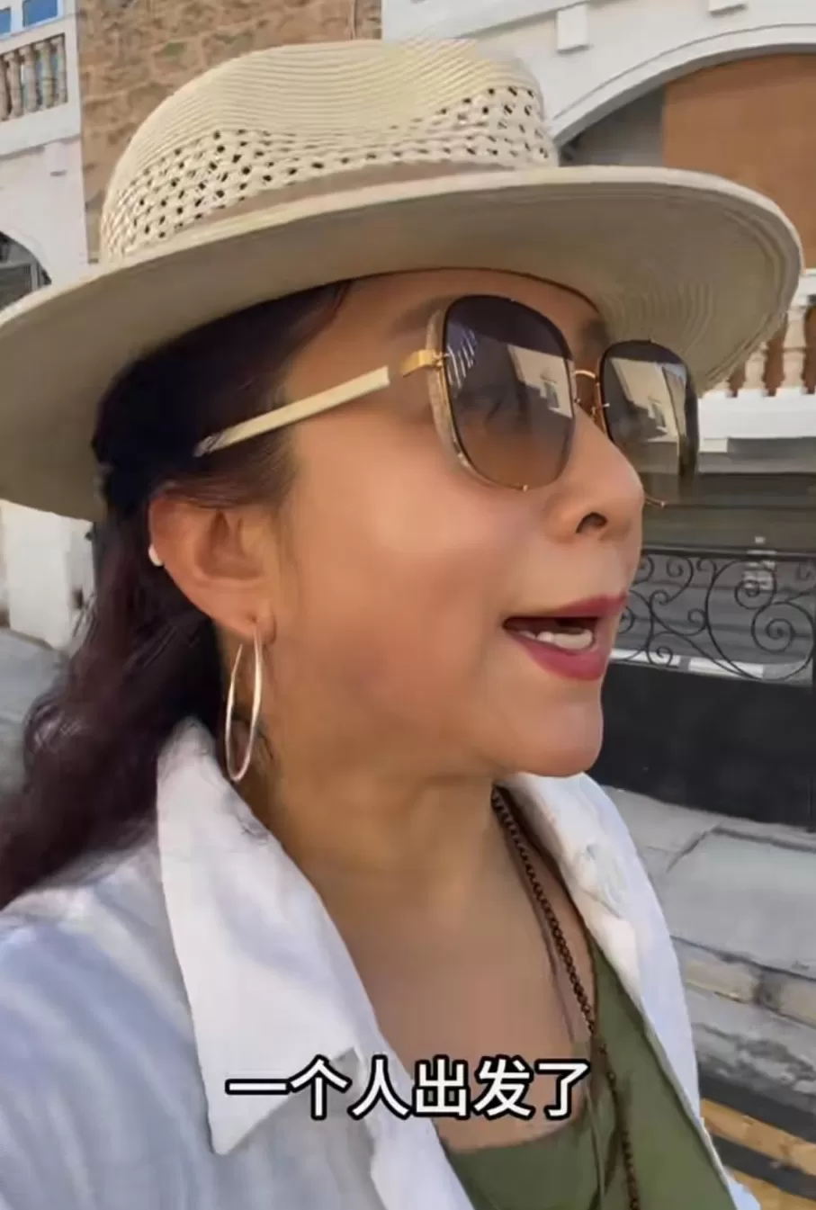 退休后，上海妈妈抛下一切：他们说我疯了，其实我是真正醒了！女儿发声-第9张图片-