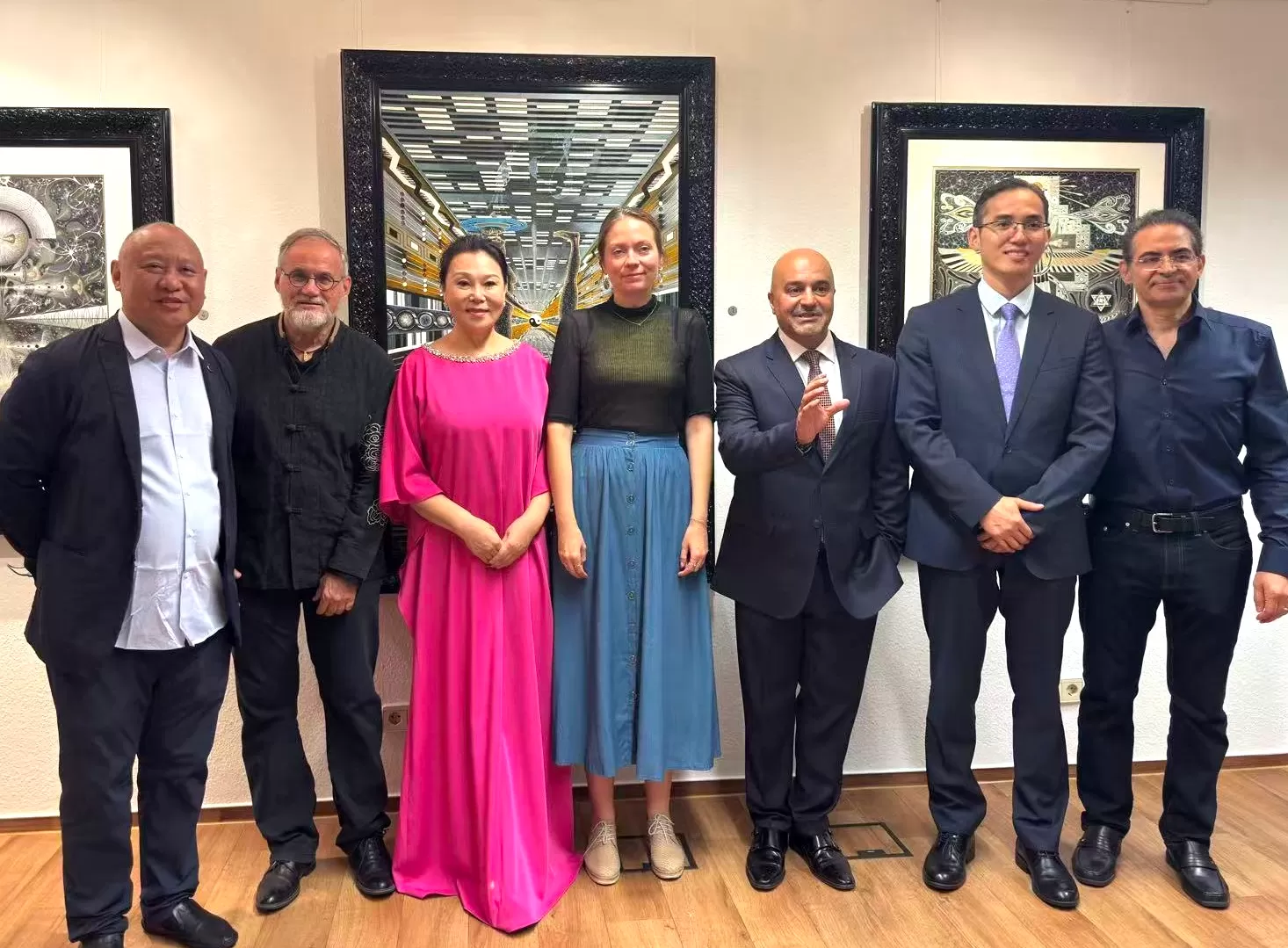 从黄浦江到易北河，中德艺术家联展德国汉堡-第9张图片-