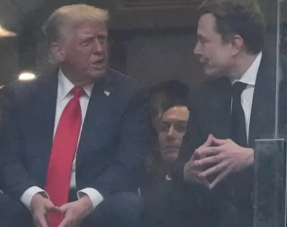 查理·柯克追悼会举行特朗普暗示“激进左翼”应对刺杀负责-第2张图片-