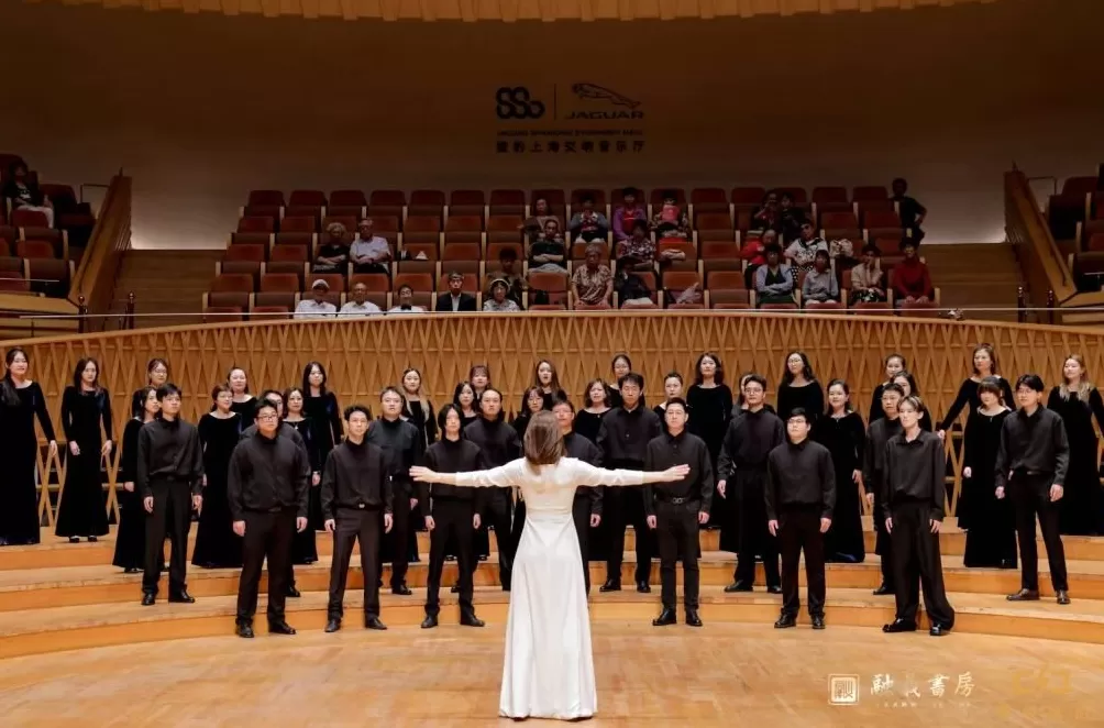 回首烽火路，上海市民以歌声致敬抗战胜利80周年-第3张图片-