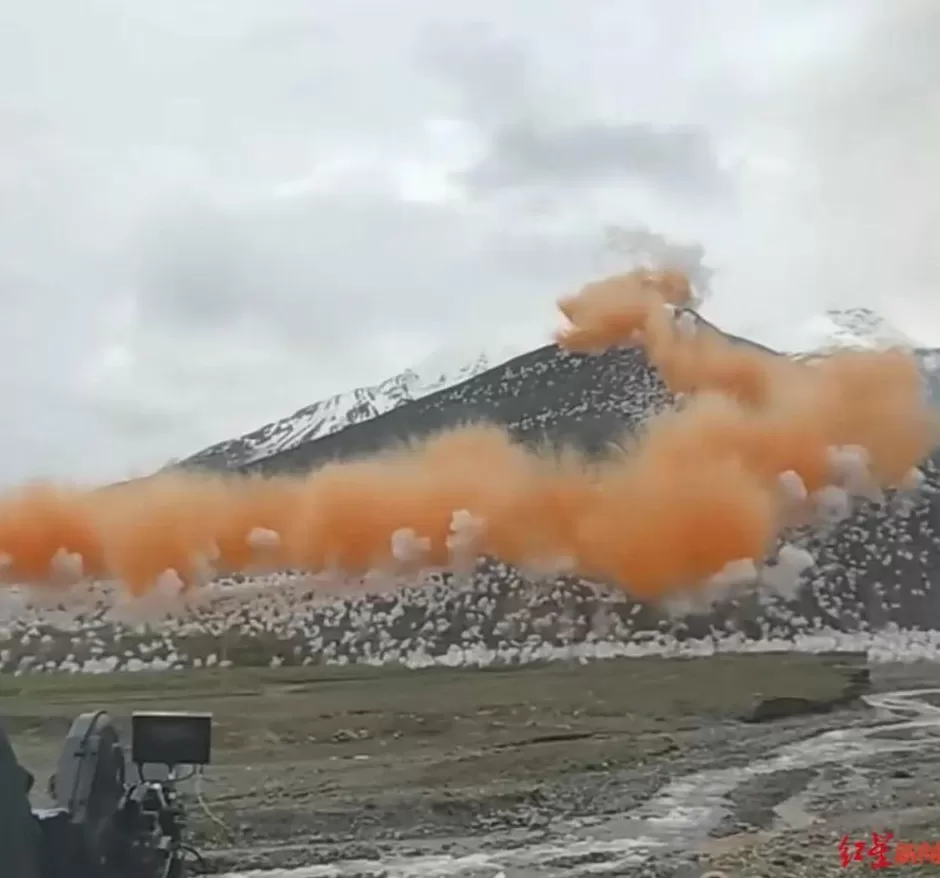 作家李娟发文谴责喜马拉雅烟花秀:气得编不出标题-第3张图片- 作家李娟发文谴责喜马拉雅烟花秀:气得编不出标题-第3张图片-