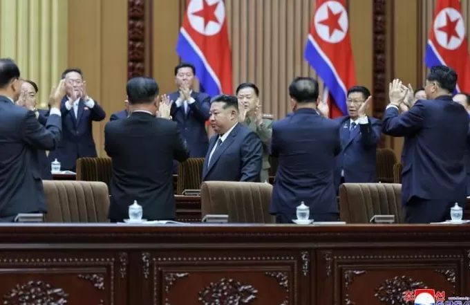 金正恩:只要美方放弃无核化目标,就能会晤特朗普-第2张图片- 金正恩:只要美方放弃无核化目标,就能会晤特朗普-第2张图片-