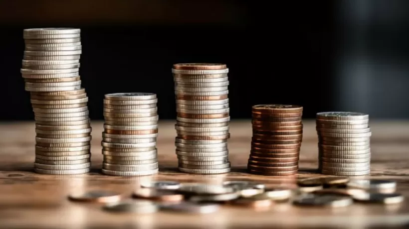 新里程“80后”董事长解除留置，公司上半年净利润同比下滑超八成-第1张图片-