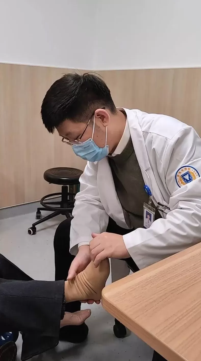 硬撑的骨头-第1张图片-