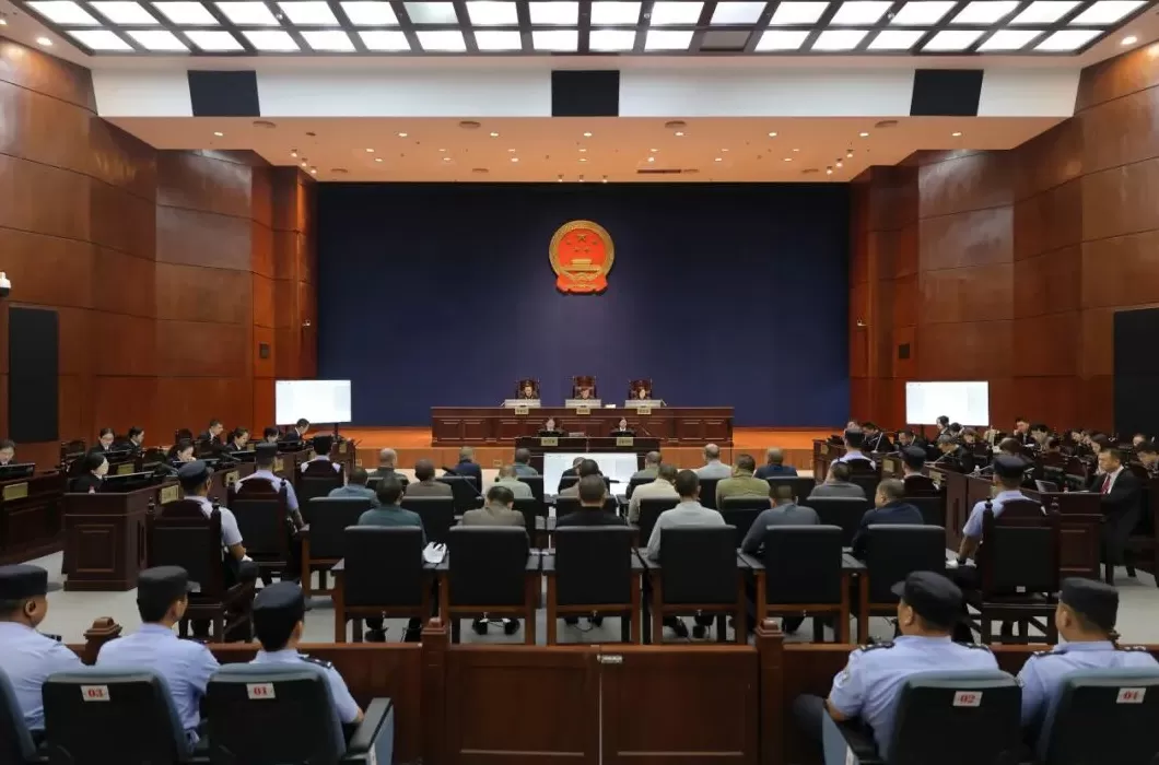 白家犯罪集团主案一审开庭-第1张图片- 白家犯罪集团主案一审开庭-第1张图片-