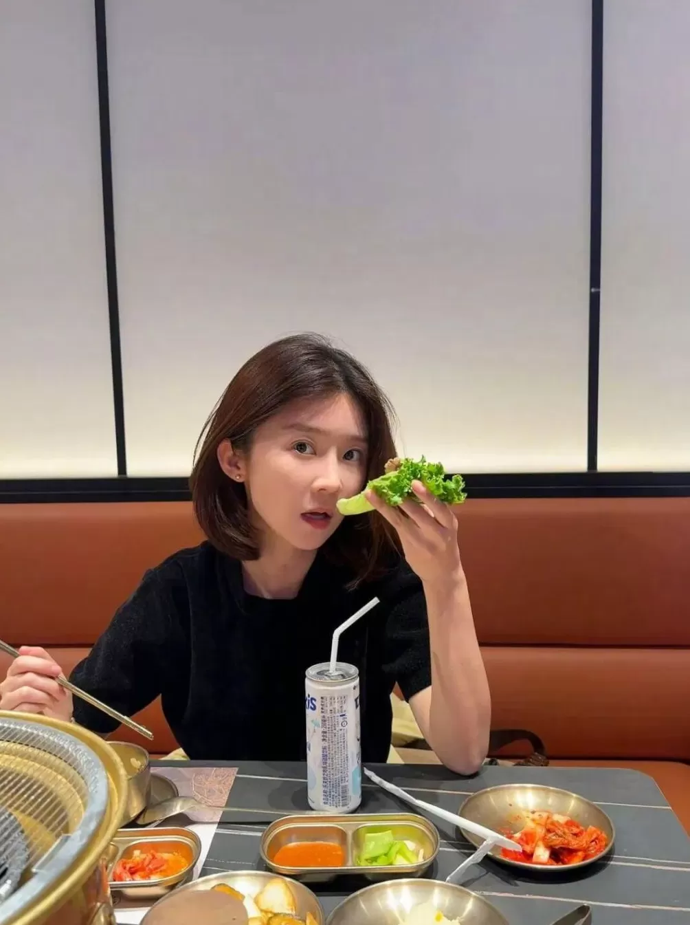 因曾住过于朦胧坠亡事发小区，女演员遭持续网暴！最新声明-第5张图片-