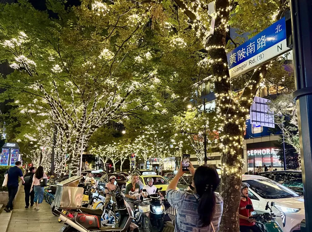 人流量之外，上海光影节为夜经济还带来什么？-第1张图片-