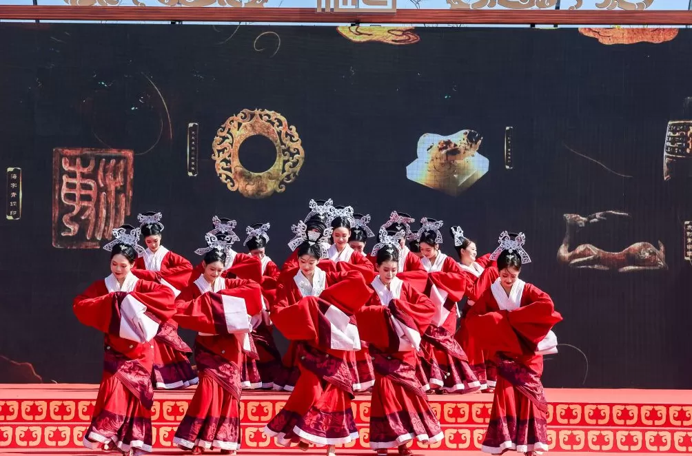 第五届海昏汉文化旅游月启幕，持续唱响“大汉文明看海昏”文化IP-第1张图片-