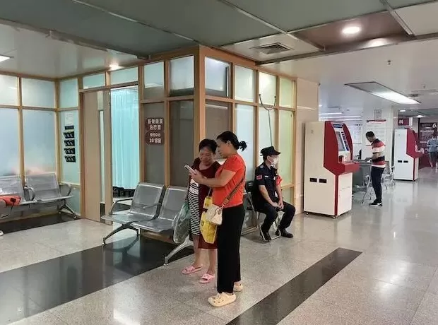 实地走访骨科医生遇袭医院，知情人士透露相关细节-第2张图片-