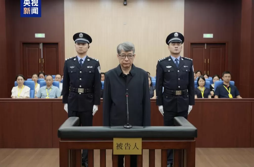 搞权色、钱色交易，受贿超6500万元，胡强被判13年！他曾被“周公子”炫富“碰瓷”-第1张图片-