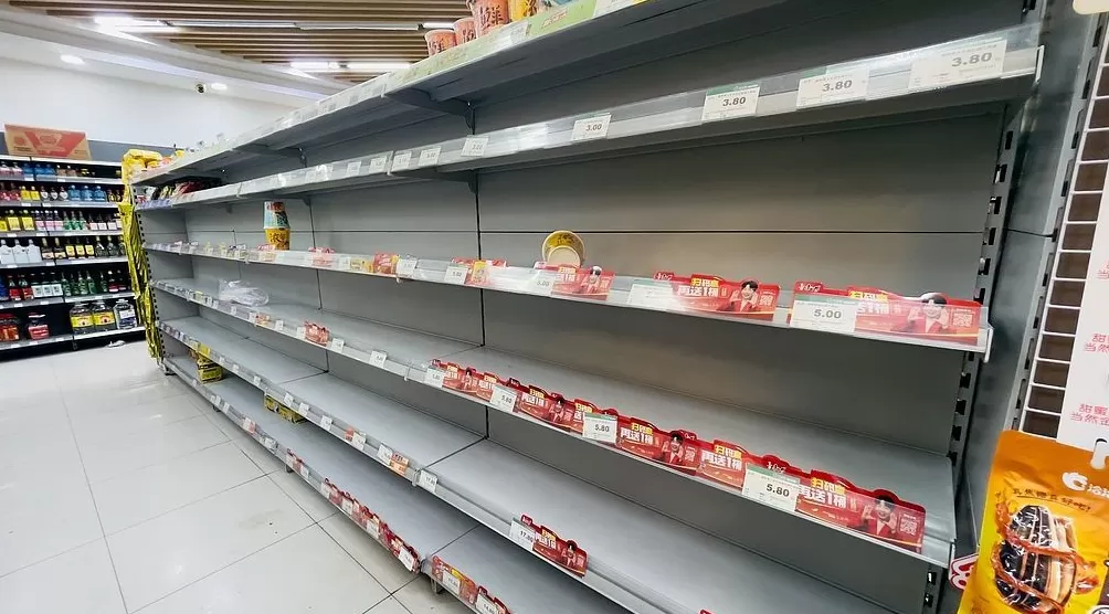 第1现场｜“风王”桦加沙来袭，港澳挂“十号风球”-第11张图片-