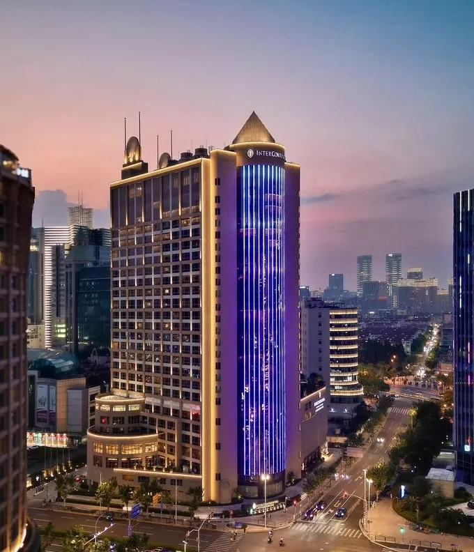 国泰航空与香港迪士尼合作，希尔顿推出在地体验项目 | 一周旅行指南-第3张图片-