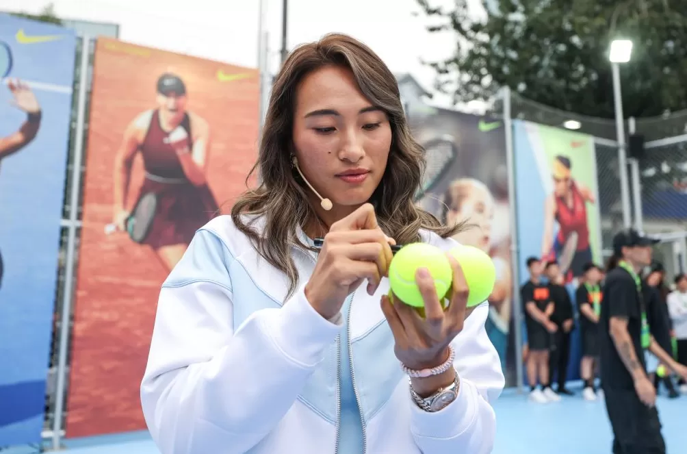 对话|难熬的困难都过去了,郑钦文学会如何“慢下来”-第3张图片- 对话|难熬的困难都过去了,郑钦文学会如何“慢下来”-第3张图片-