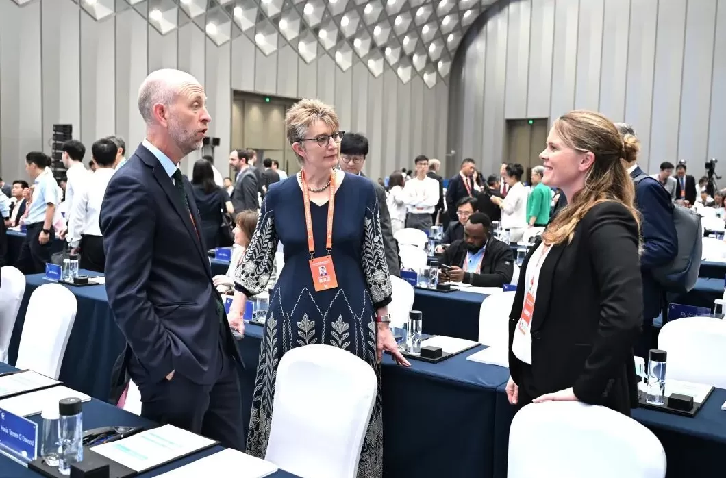 2025年中国碳市场大会在沪举行，陈吉宁孙金龙李殿勋龚正出席-第4张图片-