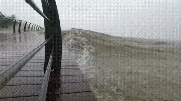 台风“桦加沙”强度略有减弱目前各地有哪些影响？-第7张图片-