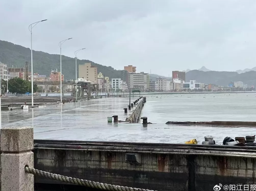 第1现场｜“桦加沙”刚刚登陆，新台风“博罗依”又已生成-第8张图片-