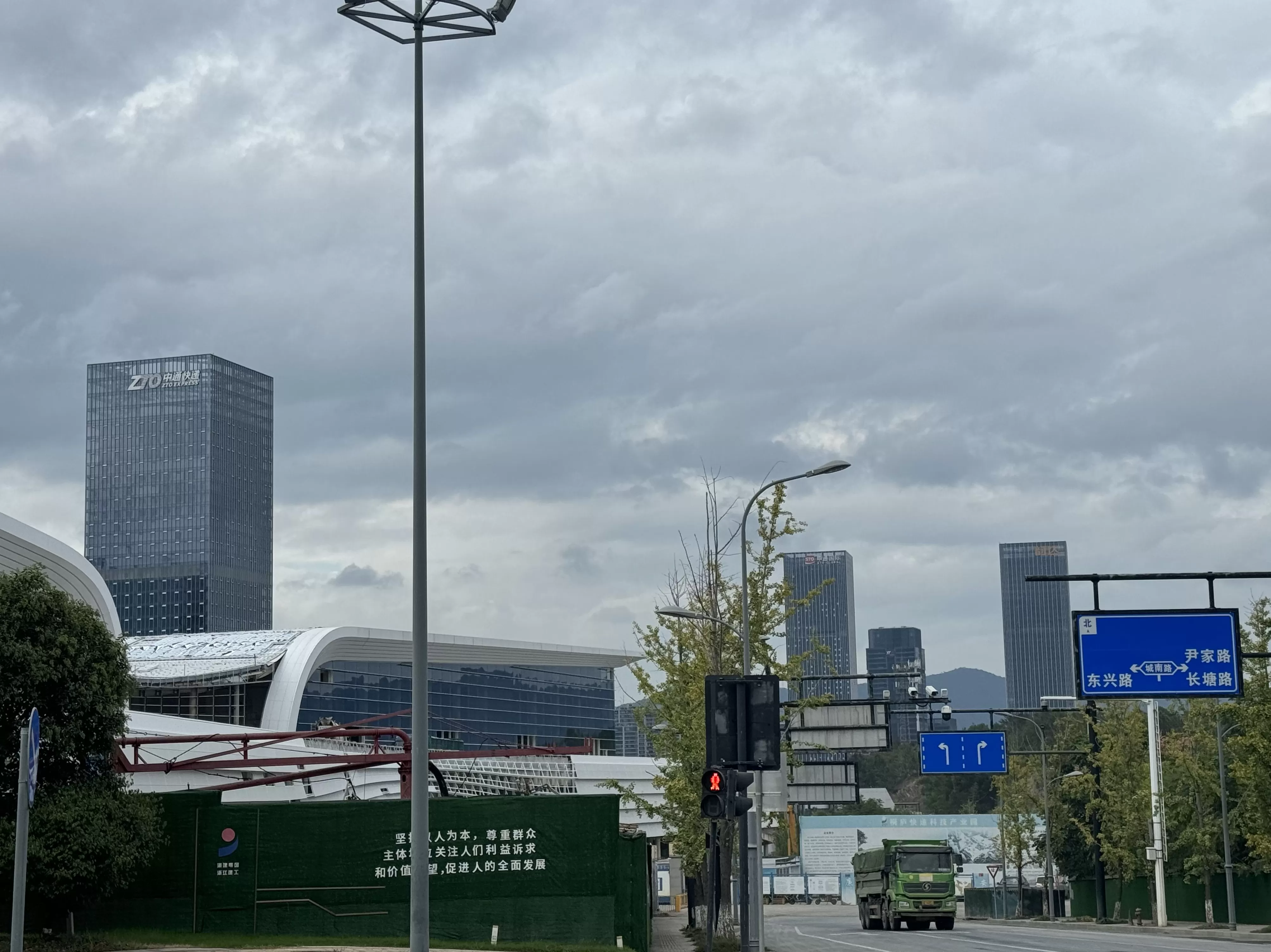 交付量暴涨10倍,新石器无人车商业化迎来爆发-第1张图片- 交付量暴涨10倍,新石器无人车商业化迎来爆发-第1张图片-