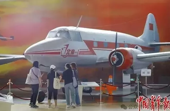 80多岁了，“黑寡妇”还在中国任教-第4张图片-