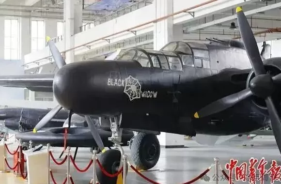 80多岁了，“黑寡妇”还在中国任教-第2张图片-