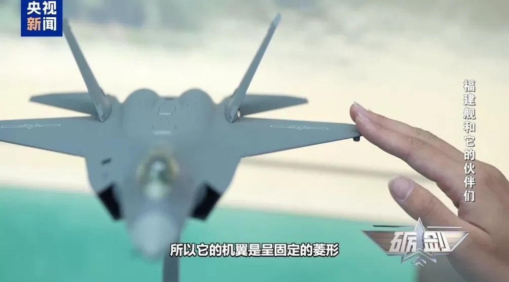 海空孪生！歼-35与歼-35A有何区别？一文揭秘-第4张图片-