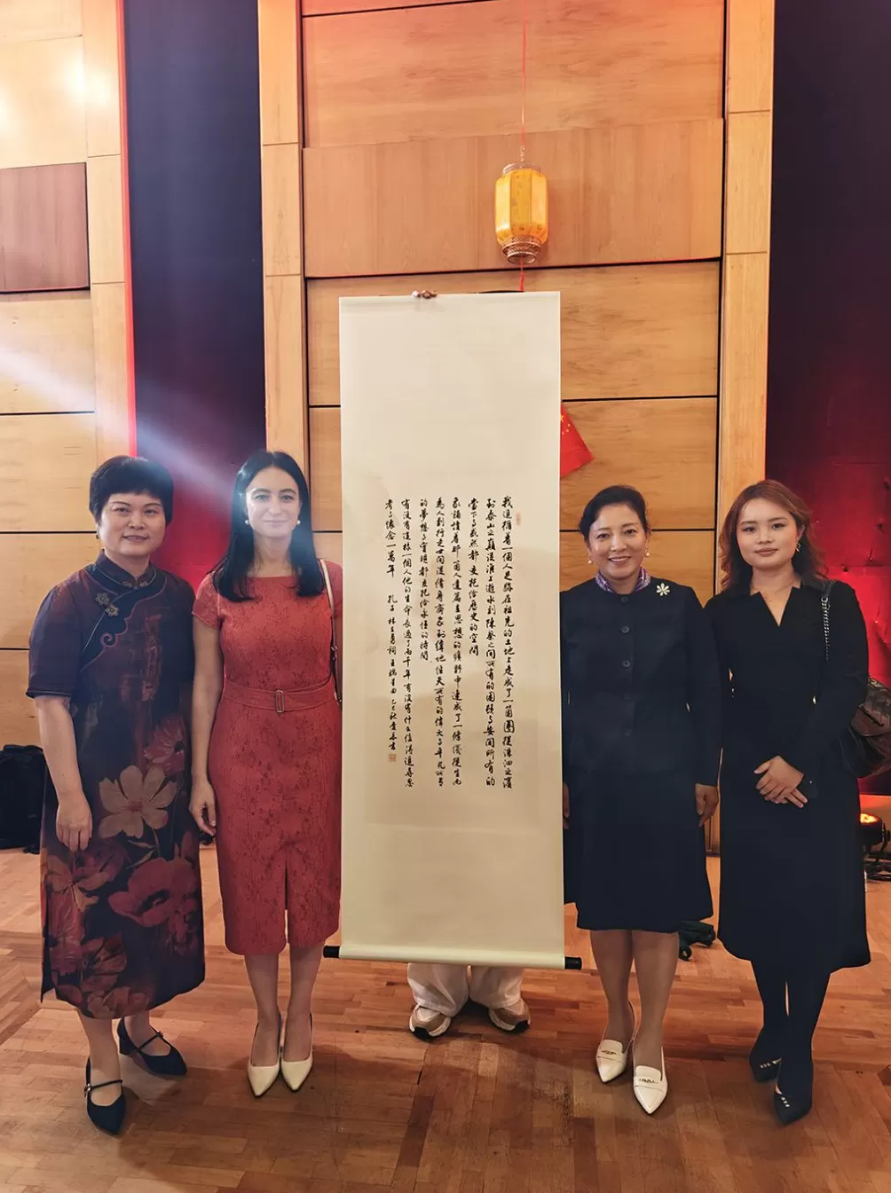 中国文化周艺术展演举行，多元艺术绽放阿尔巴尼亚舞台-第1张图片-