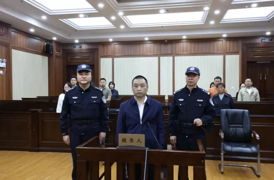 当县长时他想方设法架空县委书记，当书记后又想方设法架空县长-第1张图片-