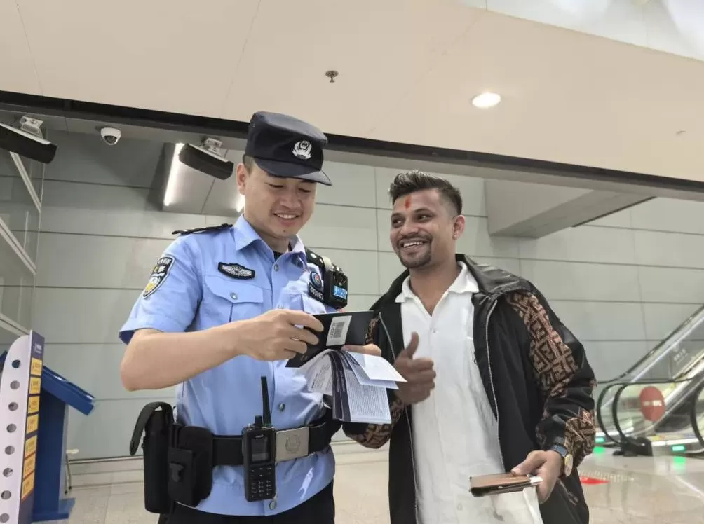 昆明机场出入境外国旅客破80万人次-第1张图片-