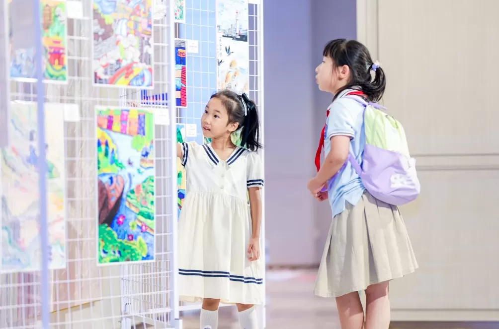绘画、诗歌、朗诵，“长江的孩子”用艺术定格长江之美-第1张图片-