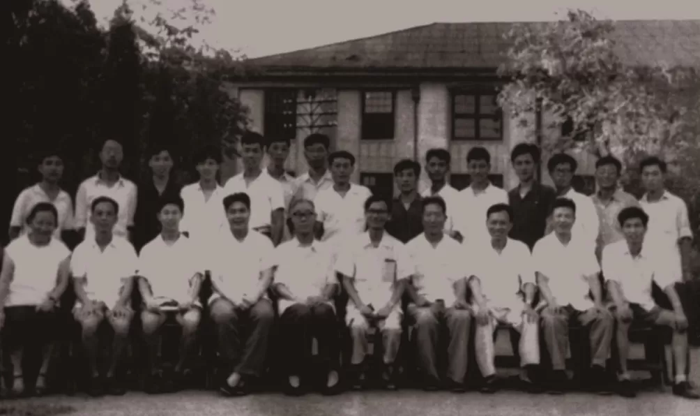水墨动画片《山水情》的人物造型出自这位画家-第9张图片-