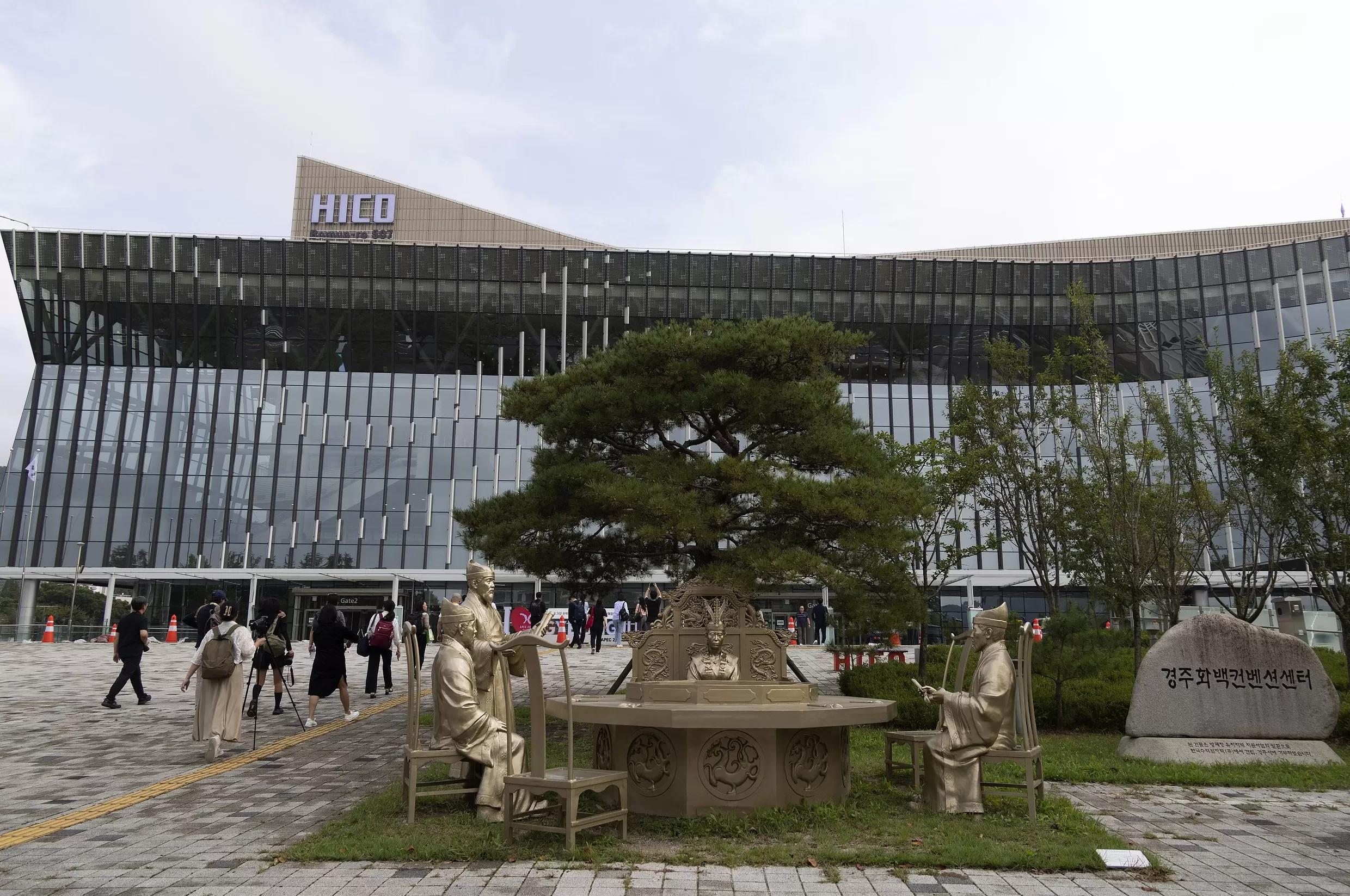 韩国面向中国团客免签今起试行，我使馆发布安全提示-第1张图片-