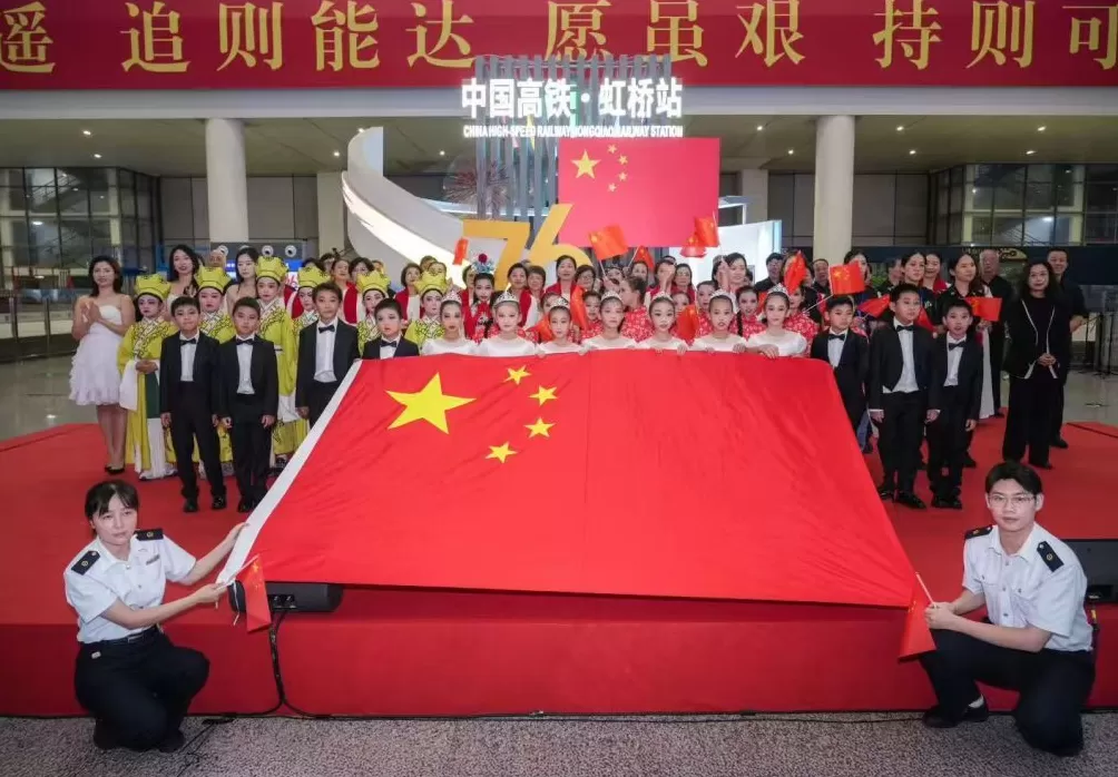 长三角铁路迎节前出行大客流，预计今日发送365万人次同比增超6%-第2张图片-