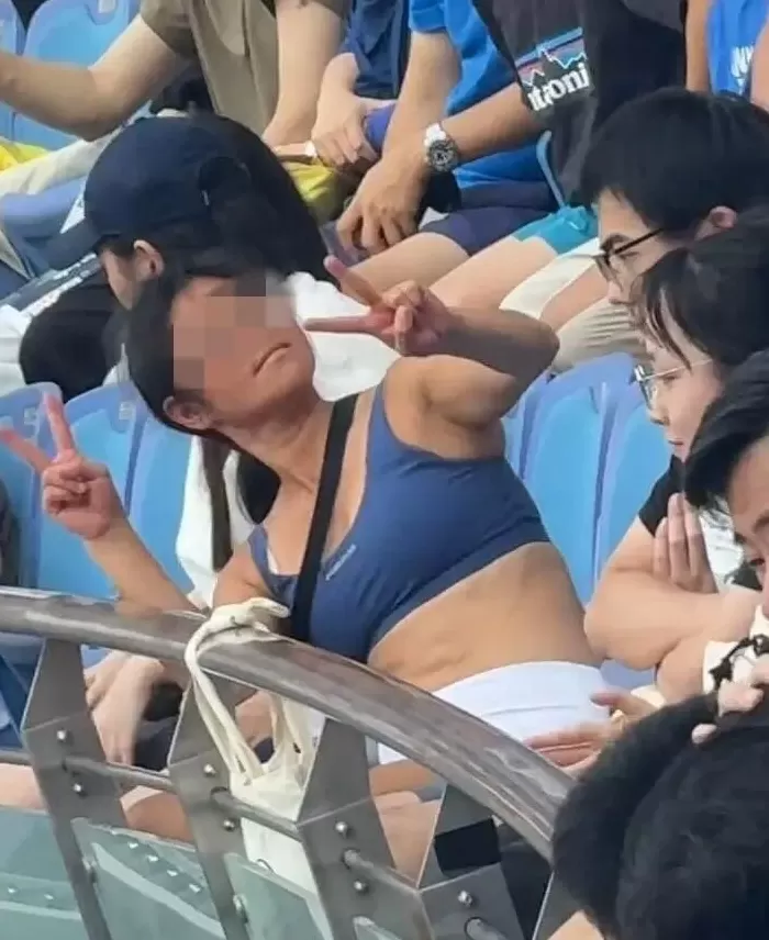 一名女球迷酒后观赛持续大声喧哗，致网球比赛一度暂停！上海警方通报-第1张图片-