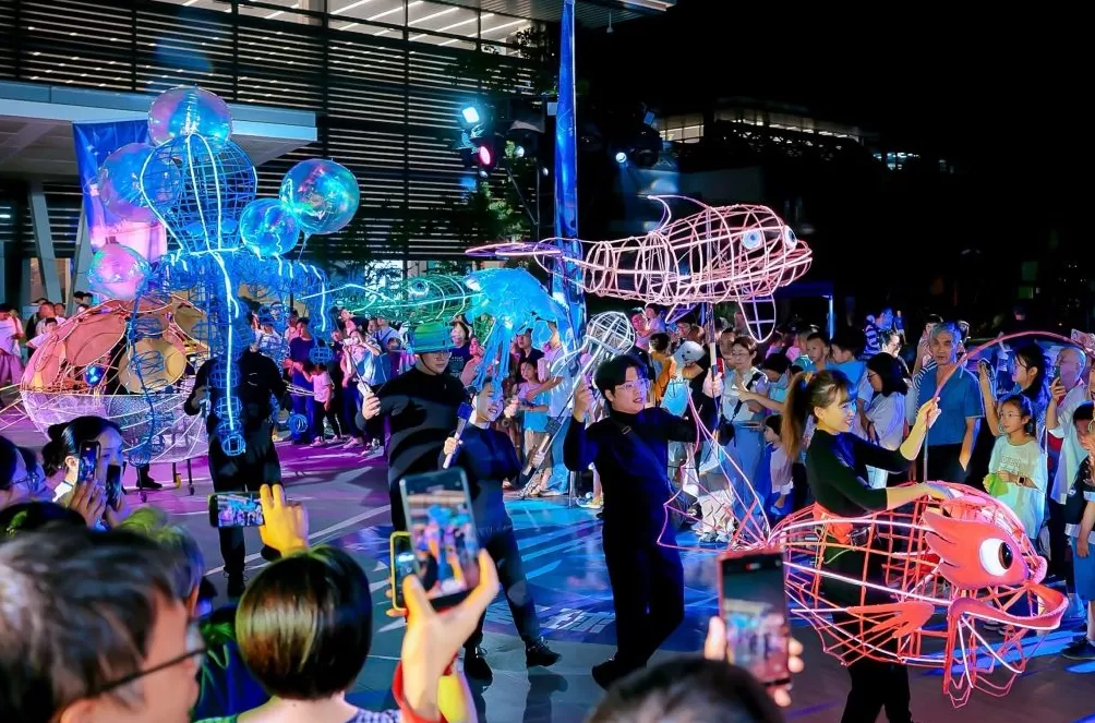 白天看偶戏、夜里逛市集，第九届上海国际木偶艺术周开幕-第5张图片-