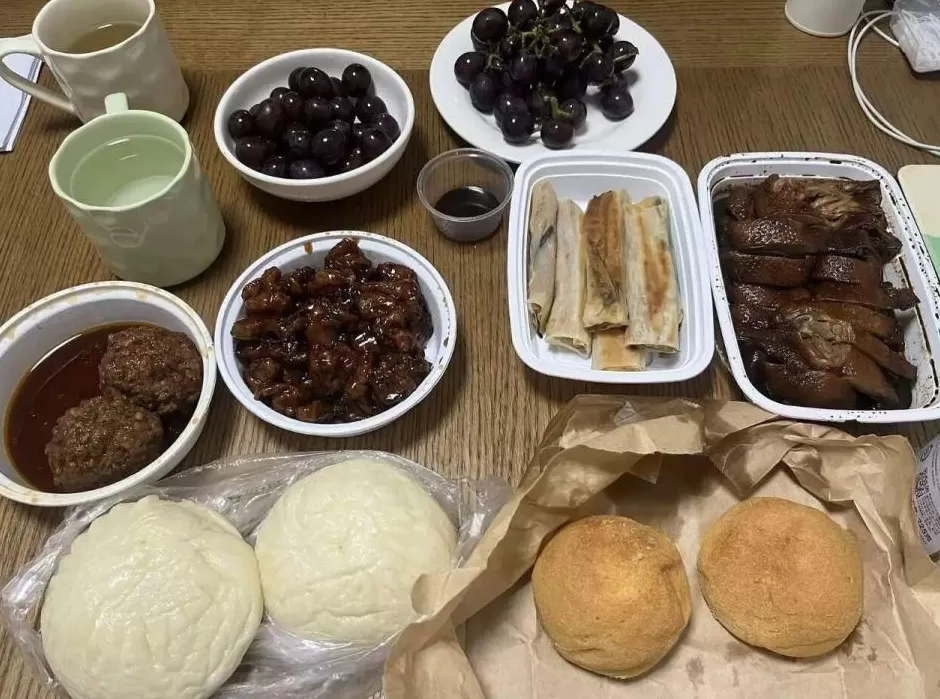 晚上9点的穷鬼超市，挤满江浙沪上班族-第7张图片-