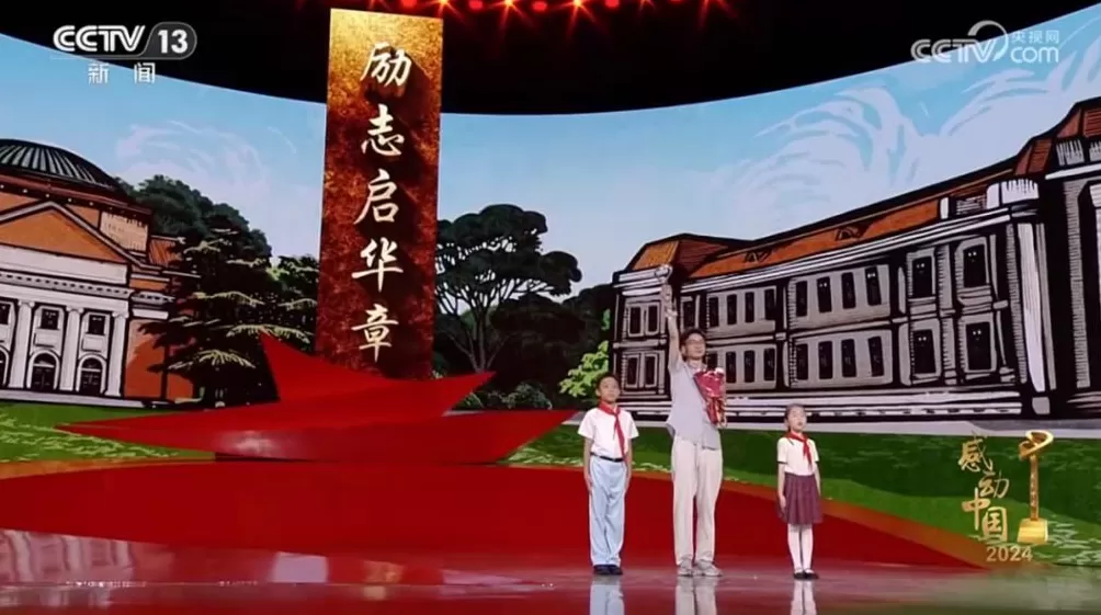 庞众望回应与女友拍“领证照”：拍着玩的，目前还没订婚领证-第6张图片-
