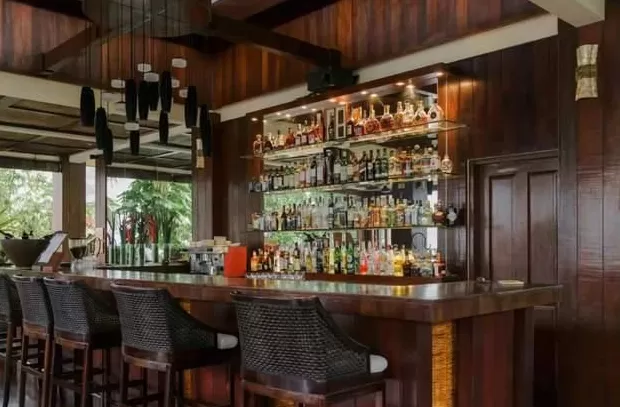 不接亲、不主持、不喝酒，年轻人“改造”婚礼-第2张图片-