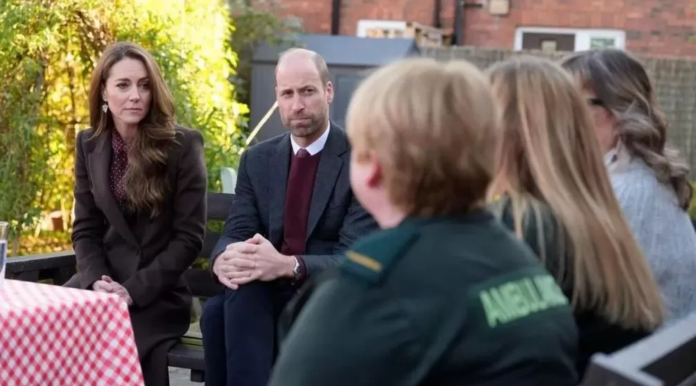 威廉王子：等我当上英国国王，我将改革君主制！他还首次公开谈凯特王妃患癌，并分享育儿经验：三个孩子都没配手机-第3张图片-