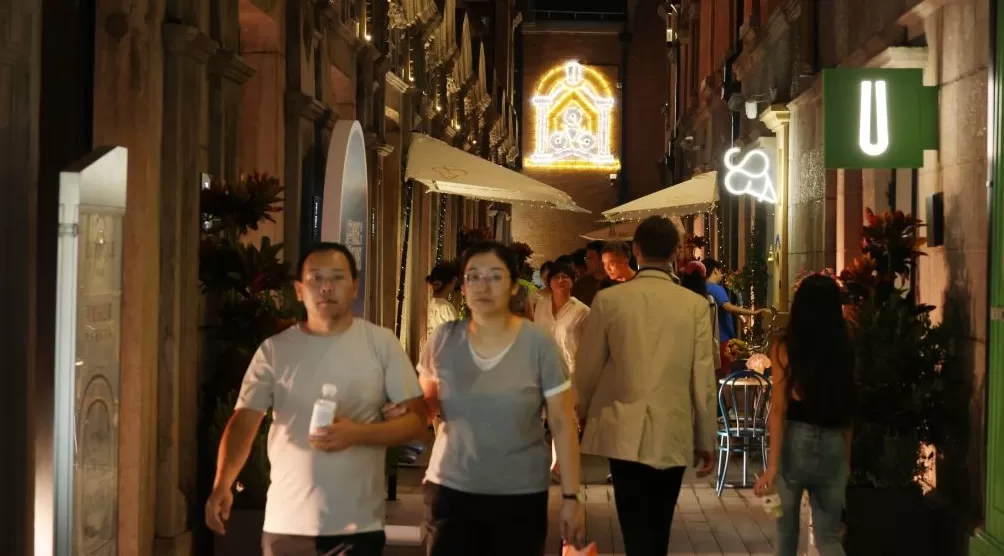 发现夜上海｜生活气息和精致时尚交融，为何说这个街区无可替代？-第9张图片-