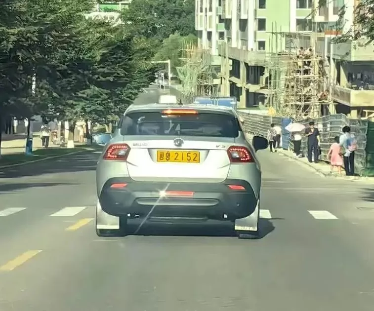 “我亲眼看到平壤私家车遍地,年轻人刷‘支付宝’喝扎啤”-第2张图片- “我亲眼看到平壤私家车遍地,年轻人刷‘支付宝’喝扎啤”-第2张图片-