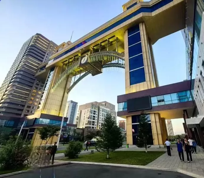 “我亲眼看到平壤私家车遍地,年轻人刷‘支付宝’喝扎啤”-第9张图片- “我亲眼看到平壤私家车遍地,年轻人刷‘支付宝’喝扎啤”-第9张图片-