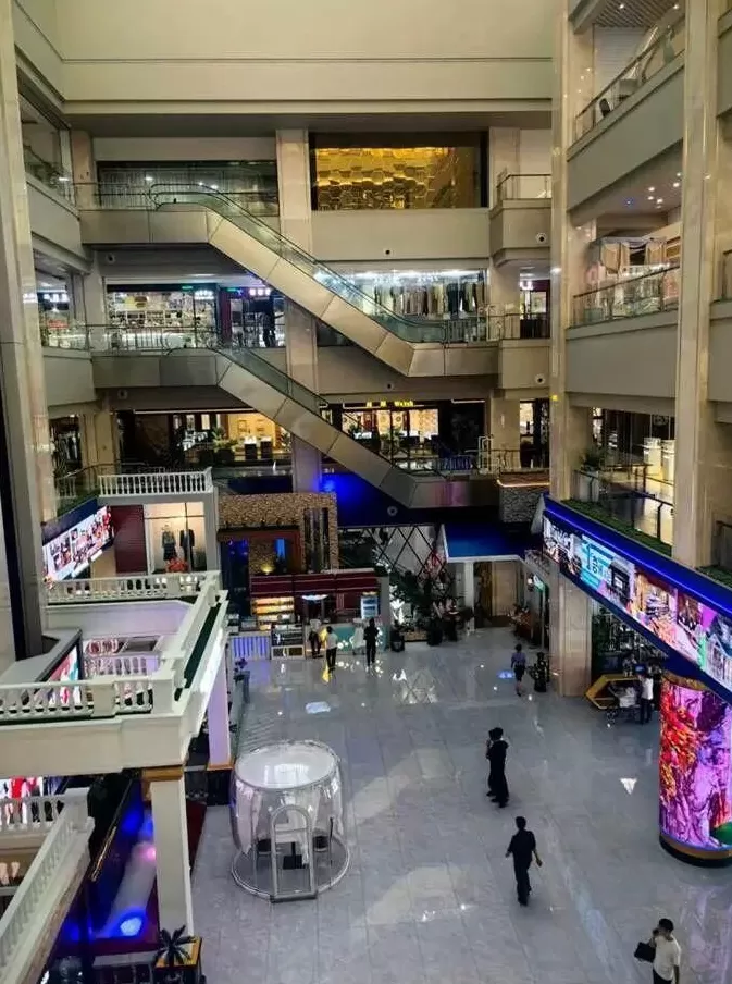 “我亲眼看到平壤私家车遍地,年轻人刷‘支付宝’喝扎啤”-第12张图片- “我亲眼看到平壤私家车遍地,年轻人刷‘支付宝’喝扎啤”-第12张图片-