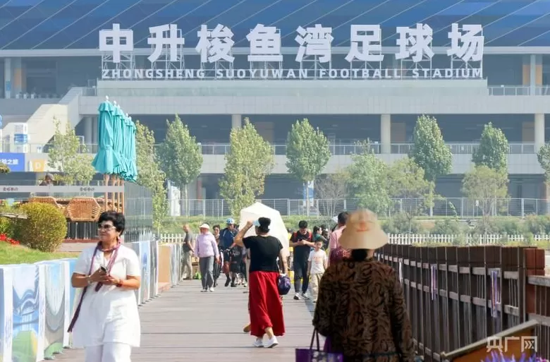 行进的海岸线|一条海岸线带火一座城-第4张图片-