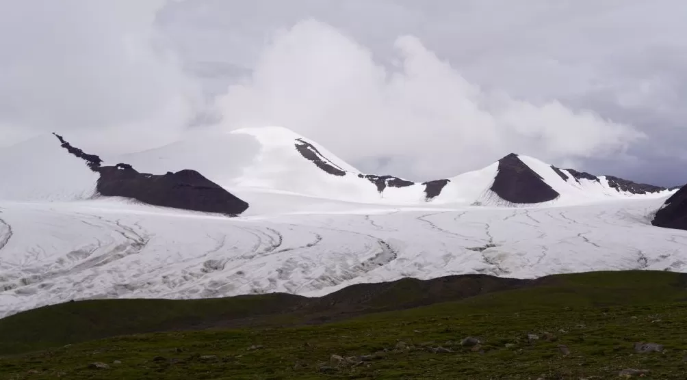 冰穹探界丨一年之间,长江源区冬克玛底冰川发生了什么变化-第1张图片- 冰穹探界丨一年之间,长江源区冬克玛底冰川发生了什么变化-第1张图片-