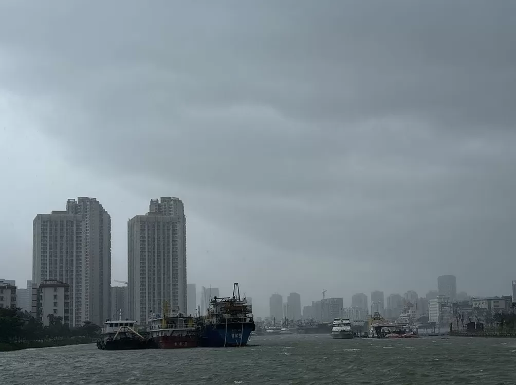 海南已转移近20万人防御“麦德姆”-第1张图片- 海南已转移近20万人防御“麦德姆”-第1张图片-