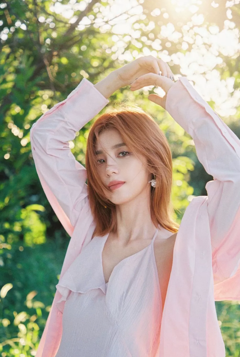 专访|万鹏:希望《许我耀眼》能破除对女性关系的刻板印象-第2张图片- 专访|万鹏:希望《许我耀眼》能破除对女性关系的刻板印象-第2张图片-