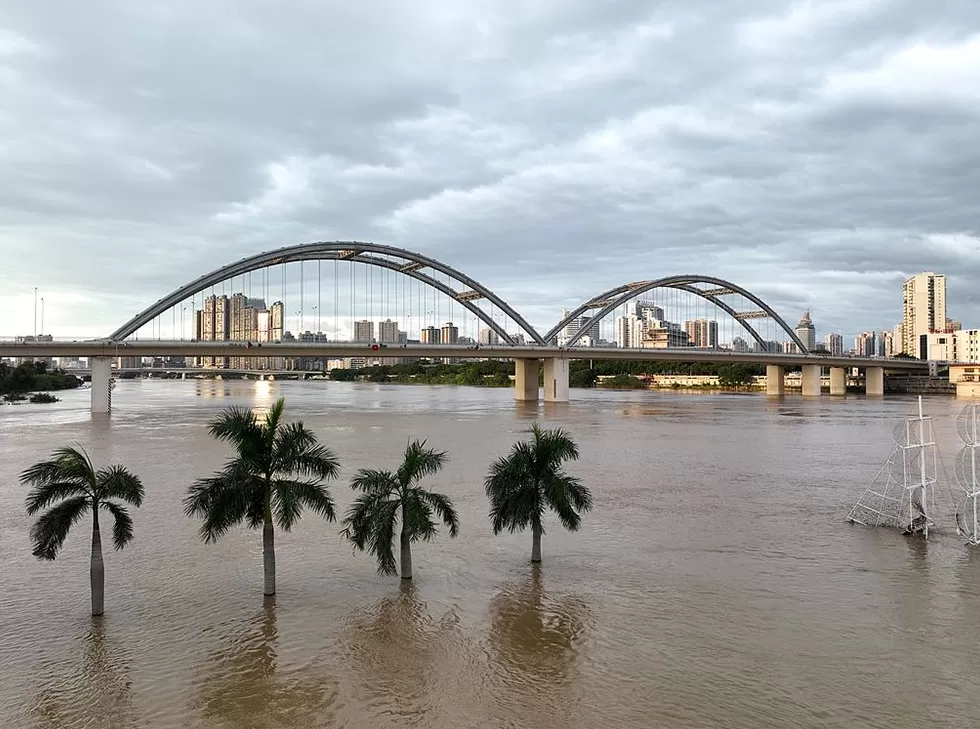 “麦德姆”继续影响广西云南，南方未来一周暑热持续-第1张图片-