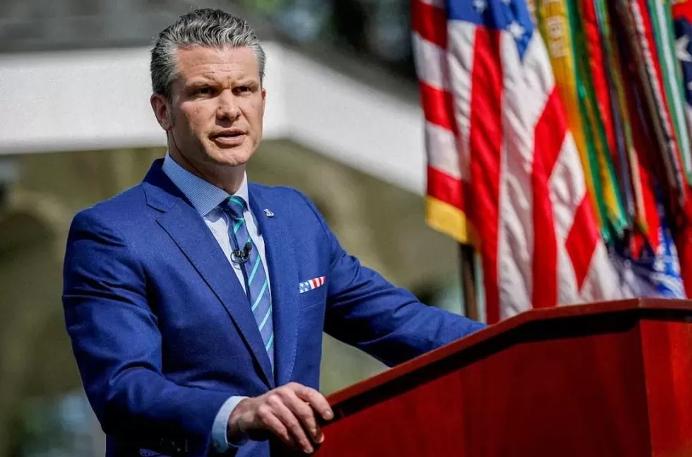 赫格塞思“搞抽象”:就是要故意订一堆披萨,你们慢慢猜吧-第1张图片- 赫格塞思“搞抽象”:就是要故意订一堆披萨,你们慢慢猜吧-第1张图片-