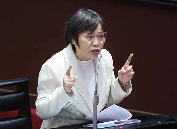 不仅讪笑还谴责灾民？民进党高官脱序言行惹议，遭质疑“吓傻了”-第1张图片-