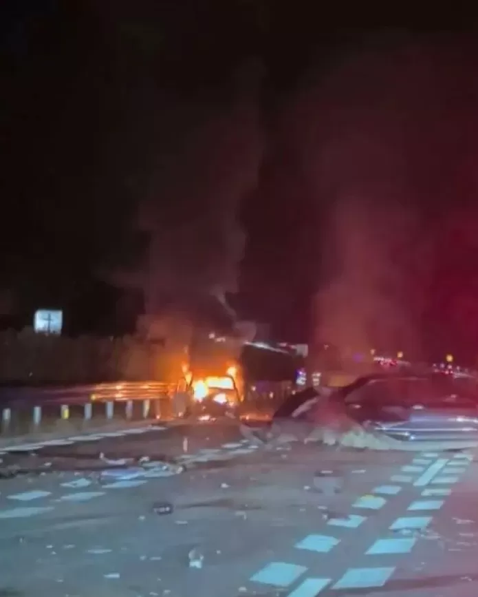 深南高速5车追尾致2死3伤，家属回应：嫂子至今没有醒来-第3张图片-